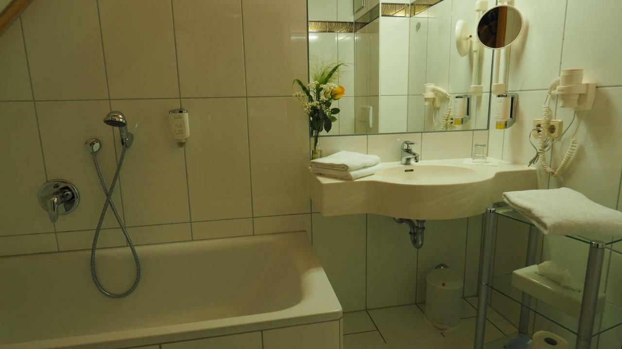 Hotel Gasthof Adler Ουλμ Εξωτερικό φωτογραφία